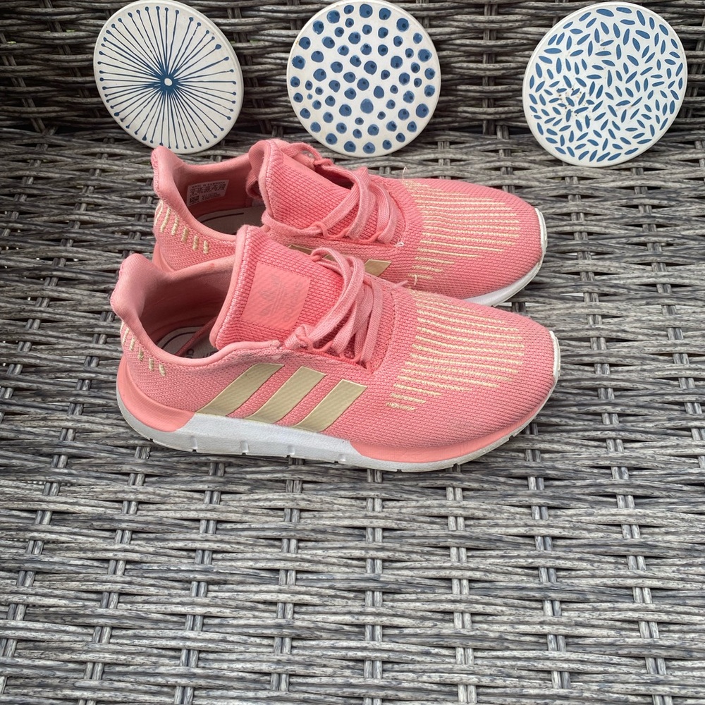 Adidas sneakers size 3 girls pink, good condition